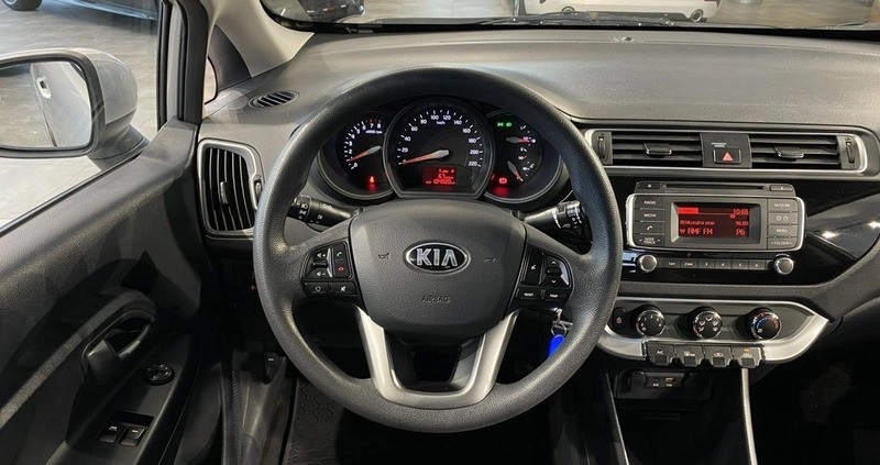 Kia Rio cena 34900 przebieg: 104800, rok produkcji 2015 z Przecław małe 232